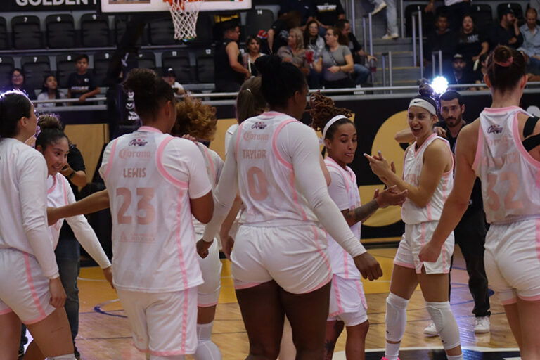 Panteras vs Freseras juego 1