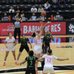 Saque inicial Panteras vs Santas