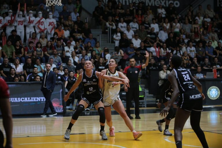Adelitas gana el primero de la final 2026