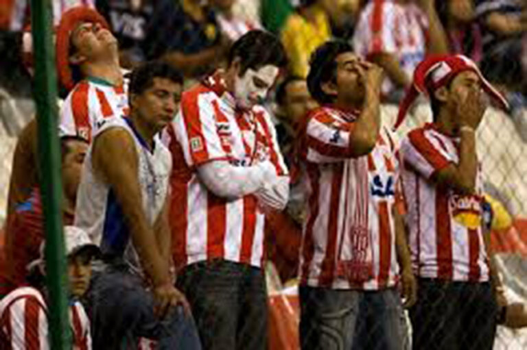Noche triste primer descenso de necaxa
