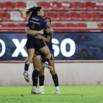 Pumas derrota a Centellas