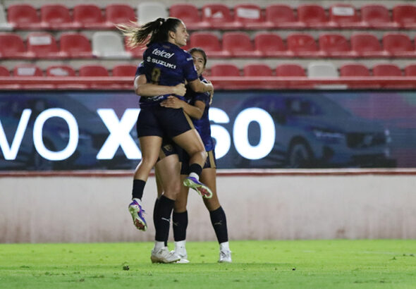 Pumas derrota a Centellas