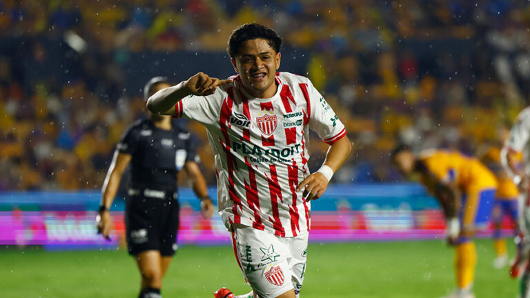 Owen González